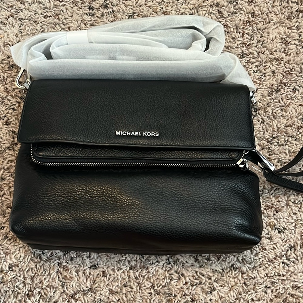 Michael Kors Ezra crossbody